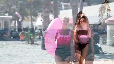 The Clash - Should I Stay Or Should I Go (1982)