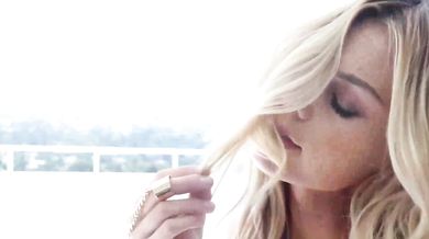 The Beatles - Can-t Buy Me Love (1964)