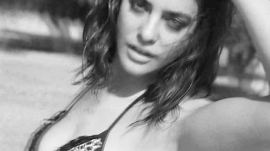 Eurythmics - Sweet Dreams (Are Made Of This)(1983)